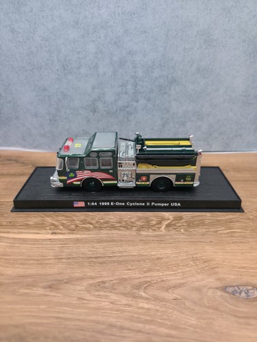 One cyclone pumper usa - e-one,